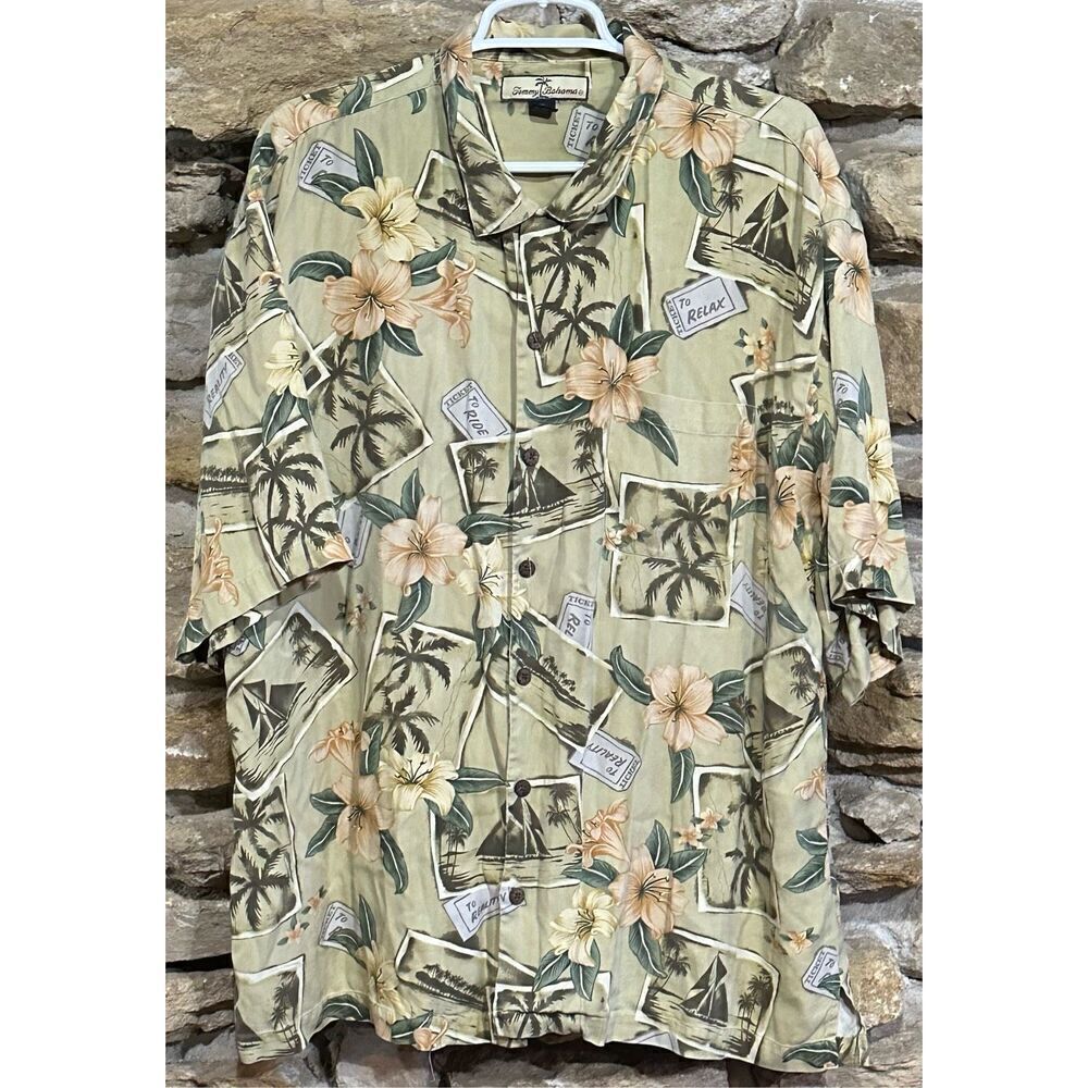 Men's Vintage Tommy Bahama Vacation 100% Silk Short Sleeve Hawaiian Button Up Sh